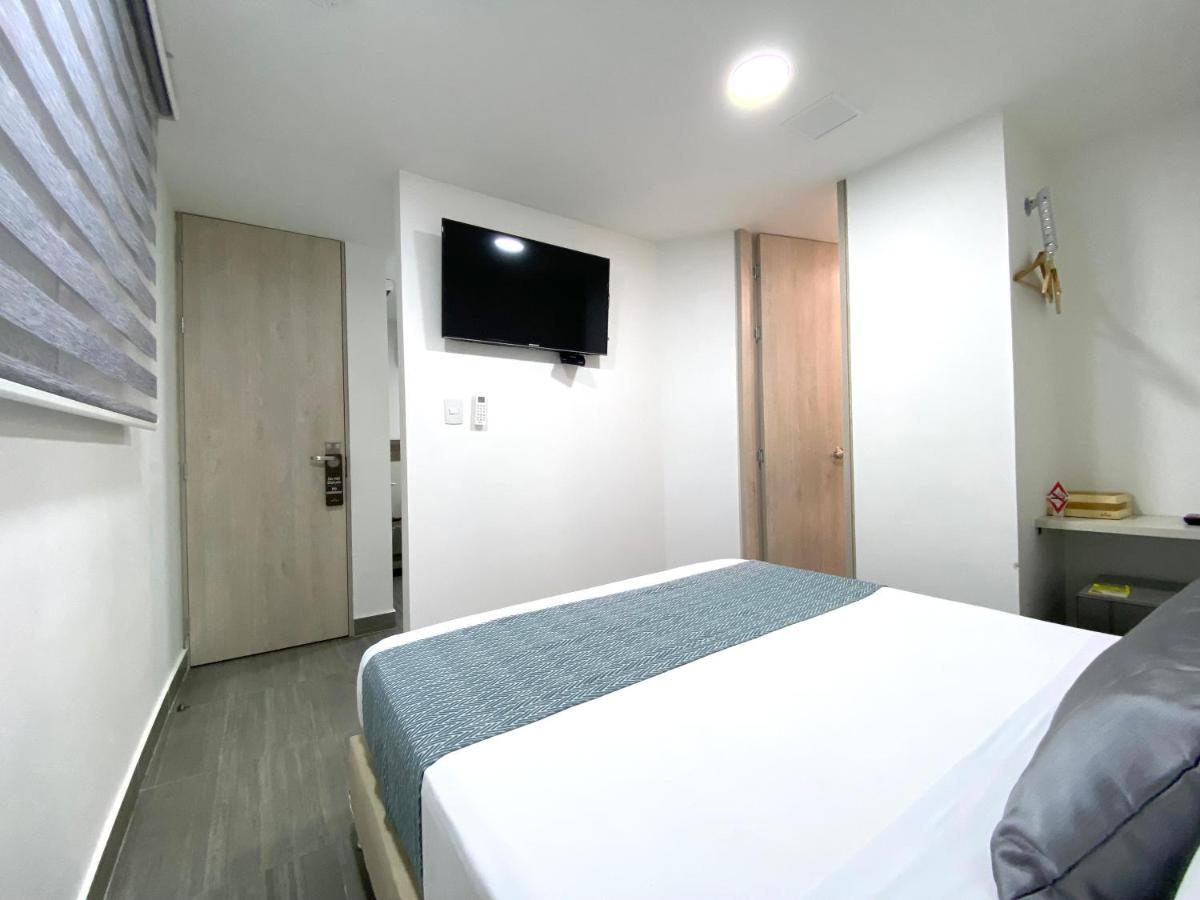 Seven Inn Hotel Medellin Exterior photo