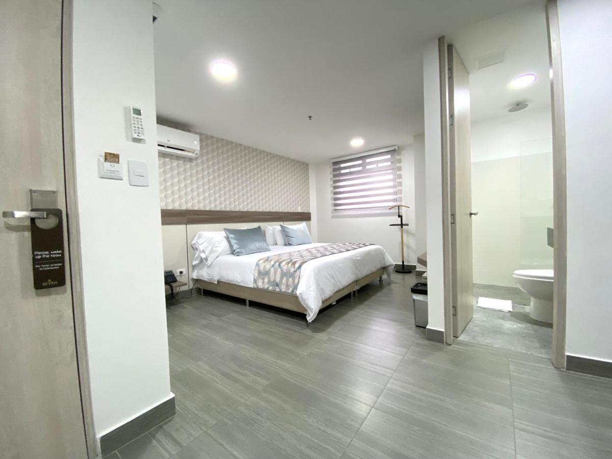 Seven Inn Hotel Medellin Exterior photo